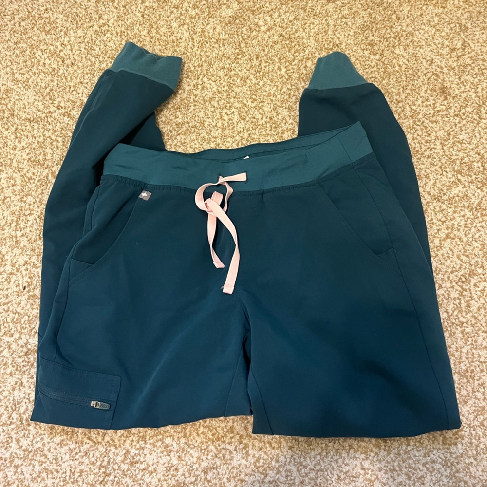 FIGS WOMENS SCRUB PANTS SMALL